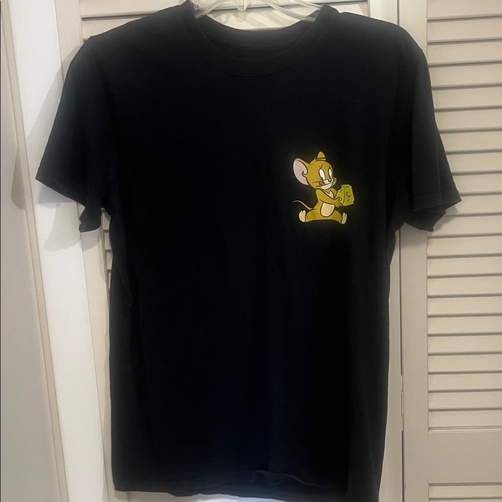 Tom & Jerry Black T-Shirt Men’s Medium T-shirt with Cartoon Mouse Design